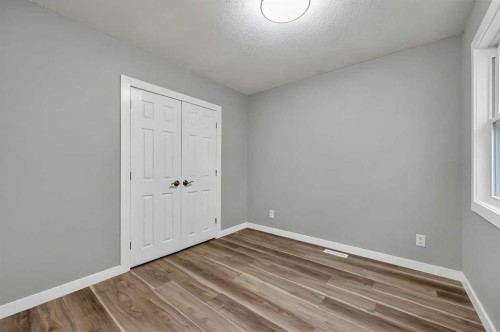 1608 3 Street Nw, Calgary, AB - Indoor Photo Showing Other Room