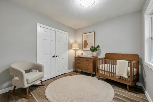 1608 3 Street Nw, Calgary, AB - Indoor Photo Showing Bedroom
