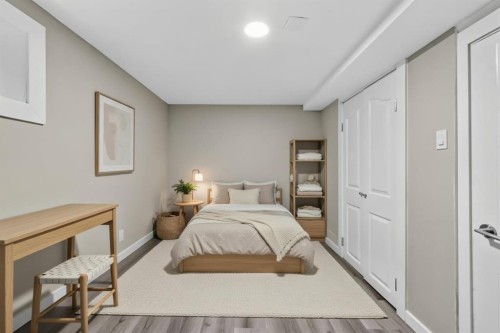 1608 3 Street Nw, Calgary, AB - Indoor Photo Showing Bedroom