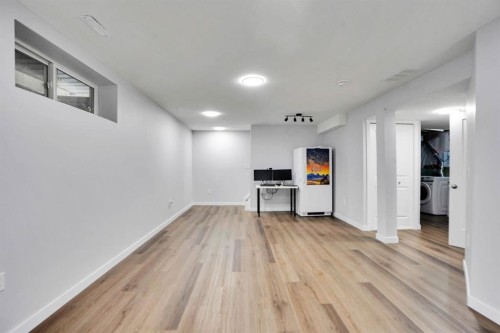 41 Millview Park Sw, Calgary, AB - Indoor Photo Showing Other Room