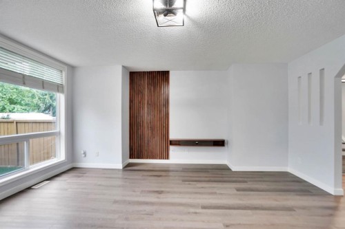 41 Millview Park Sw, Calgary, AB - Indoor Photo Showing Other Room