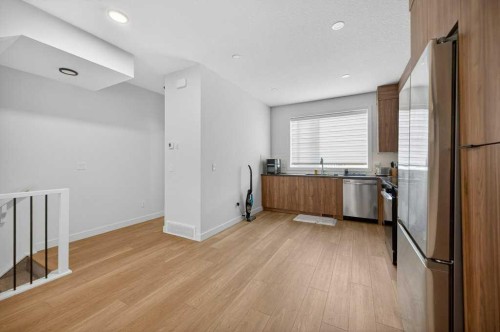 606-550 Seton Circle Se, Calgary, AB - Indoor