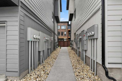 606-550 Seton Circle Se, Calgary, AB - Outdoor