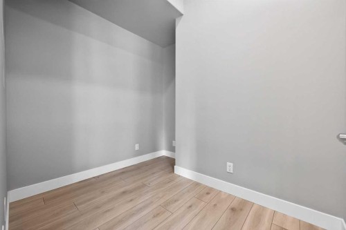 302-275 Lebel Crescent Nw, Calgary, AB - Indoor Photo Showing Other Room