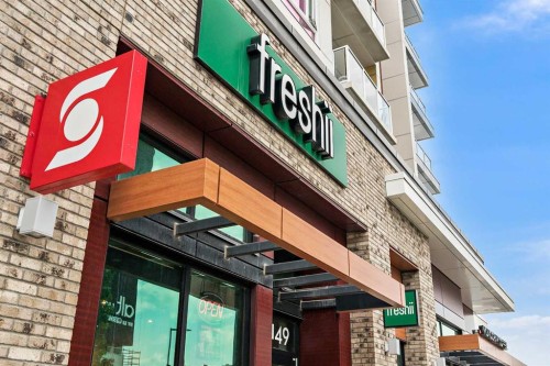 302-275 Lebel Crescent Nw, Calgary, AB - Outdoor