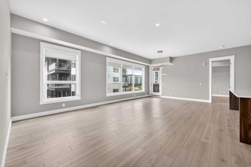 302-275 Lebel Crescent Nw, Calgary, AB - Indoor
