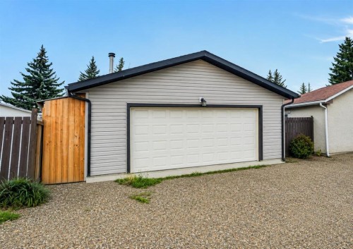 896 Rundlecairn Way Ne, Calgary, AB - Outdoor With Exterior