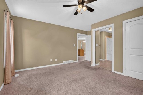 3-310 6 Avenue Ne, Three Hills, AB - Indoor Photo Showing Other Room