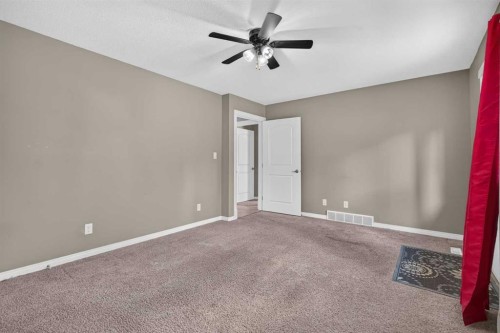 3-310 6 Avenue Ne, Three Hills, AB - Indoor Photo Showing Other Room