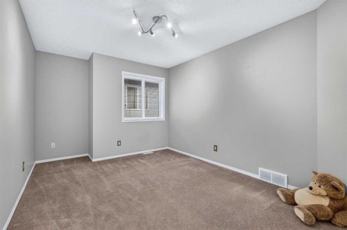 14 Evergreen Common Sw, Calgary, AB - Indoor Photo Showing Other Room