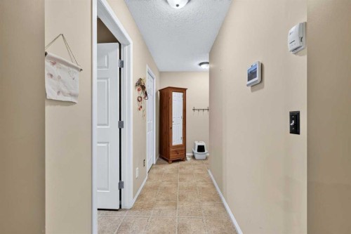 14 Evergreen Common Sw, Calgary, AB - Indoor Photo Showing Other Room