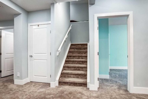 40 Westmore Place Sw, Calgary, AB - Indoor Photo Showing Other Room