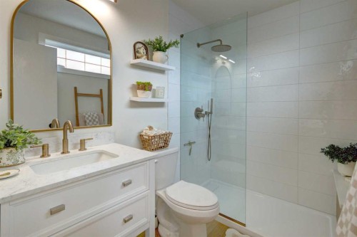 159 Aspen Circle, Strathmore, AB - Indoor Photo Showing Bathroom