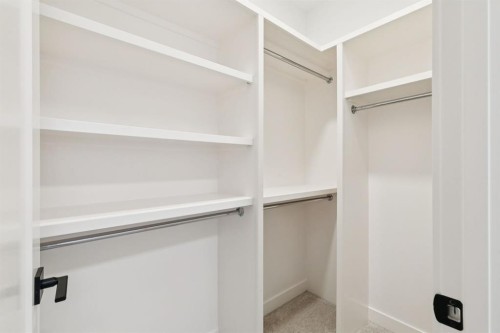 4303 30 Avenue Sw, Calgary, AB - Indoor With Storage