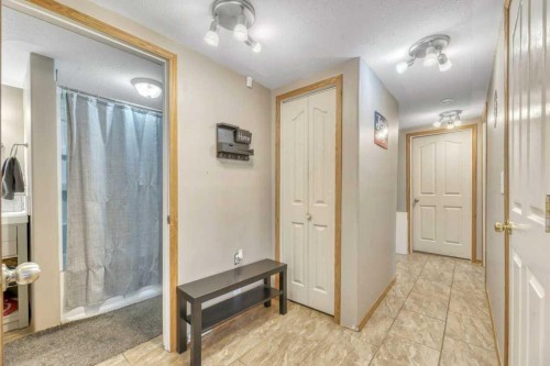1907 Strathcona Terrace, Strathmore, AB - Indoor Photo Showing Other Room