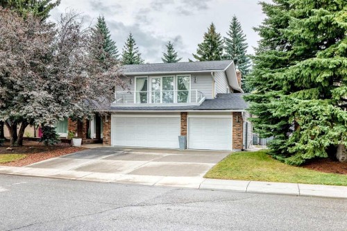 14224 Parkside Drive Se, Calgary, AB - Outdoor With Facade