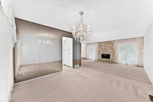14224 Parkside Drive Se, Calgary, AB - Indoor With Fireplace