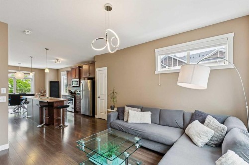 26 Skyview Ranch Gardens Ne, Calgary, AB - Indoor Photo Showing Living Room