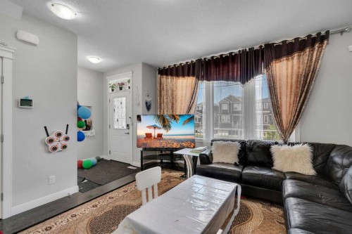 552 Redstone Drive Ne, Calgary, AB 