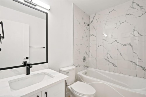 19 Mardale Crescent Ne, Calgary, AB - Indoor Photo Showing Bathroom