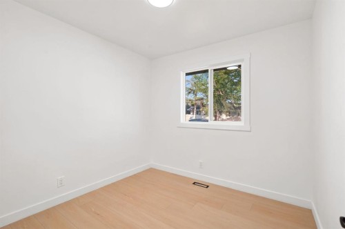 19 Mardale Crescent Ne, Calgary, AB - Indoor Photo Showing Other Room
