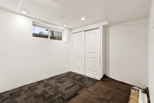 98 Panatella Hill Nw, Calgary, AB - Indoor Photo Showing Other Room