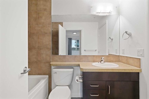 309-1410 1 Street Se, Calgary, AB - Indoor Photo Showing Bathroom