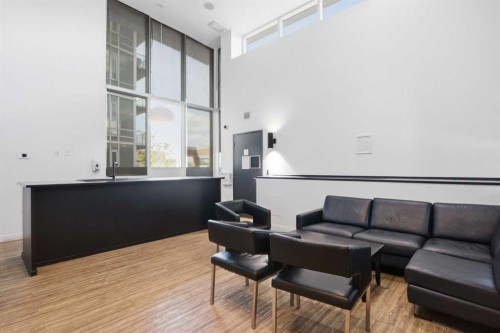 309-1410 1 Street Se, Calgary, AB - Indoor