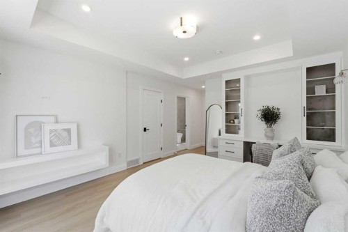 3375 Breton Close Nw, Calgary, AB - Indoor Photo Showing Bedroom