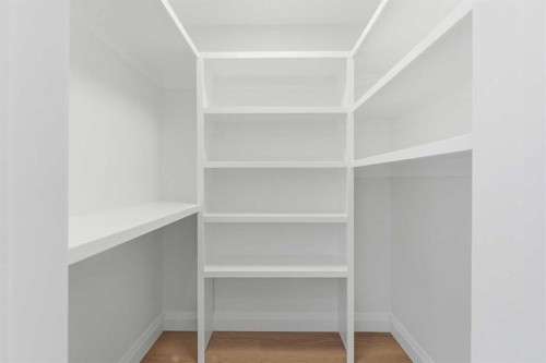 3375 Breton Close Nw, Calgary, AB - Indoor With Storage