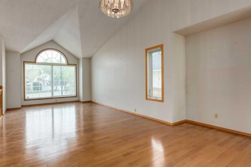 183 Edgevalley Circle Nw, Calgary, AB - Indoor Photo Showing Other Room