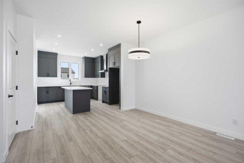 217 Bridgeport Gate, Chestermere, AB - Indoor Photo Showing Kitchen