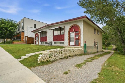 1612 24 Avenue Nw, Calgary, AB - Outdoor