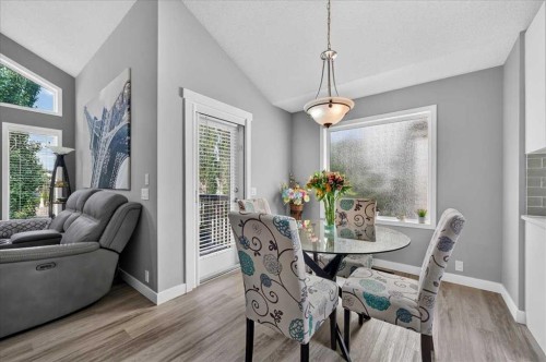 212 Cresthaven Place Sw, Calgary, AB - Indoor Photo Showing Dining Room