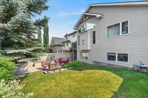 212 Cresthaven Place Sw, Calgary, AB - Outdoor With Deck Patio Veranda