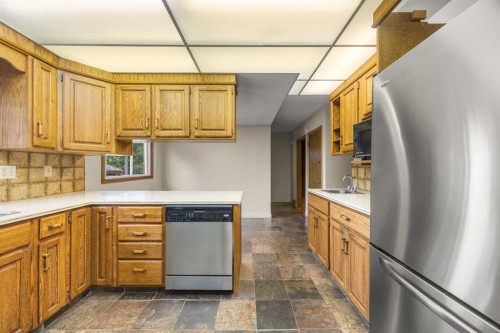 4804 Nordegg Crescent Nw, Calgary, AB - Indoor Photo Showing Kitchen