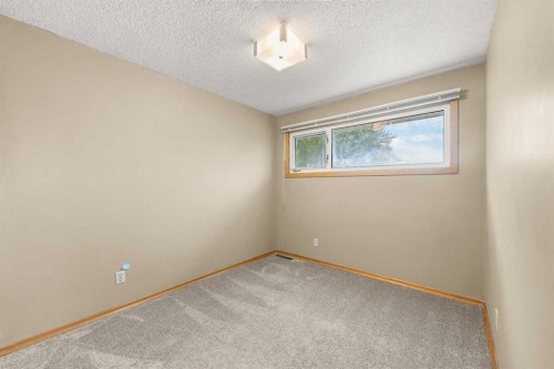 4804 Nordegg Crescent Nw, Calgary, AB - Indoor Photo Showing Other Room