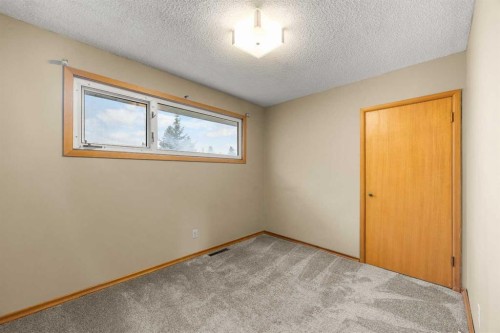 4804 Nordegg Crescent Nw, Calgary, AB - Indoor Photo Showing Other Room