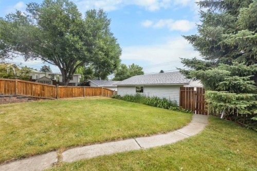 4804 Nordegg Crescent Nw, Calgary, AB - Outdoor
