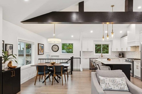 14 Butte Place Nw, Calgary, AB - Indoor