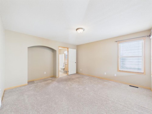 181 Panamount Hill Nw, Calgary, AB - Indoor Photo Showing Other Room