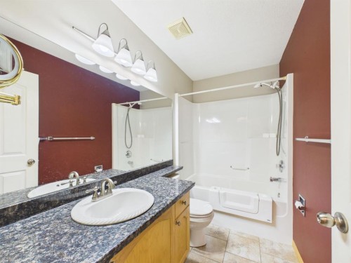 181 Panamount Hill Nw, Calgary, AB - Indoor Photo Showing Bathroom
