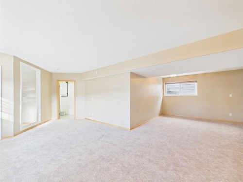 181 Panamount Hill Nw, Calgary, AB - Indoor