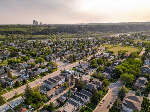 3307 7 Avenue Nw, Calgary, AB - Outdoor With View
