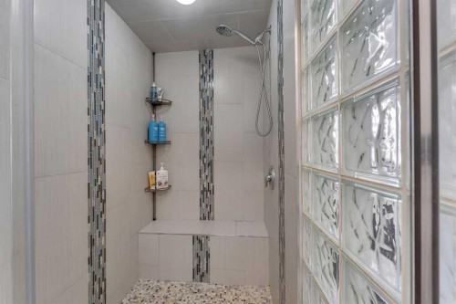 109 Evanscove Heights, Calgary, AB - Indoor Photo Showing Bathroom