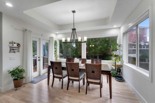 109 Evanscove Heights, Calgary, AB - Indoor Photo Showing Dining Room
