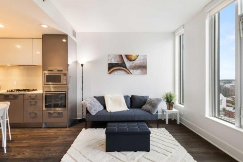 2109-901 10 Avenue Sw, Calgary, AB - Indoor Photo Showing Living Room