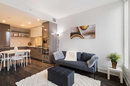 2109-901 10 Avenue Sw, Calgary, AB - Indoor Photo Showing Living Room