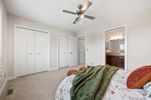 19 Macewan Meadow Crescent Nw, Calgary, AB - Indoor Photo Showing Bedroom