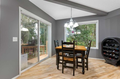 131 Valley Stream Close Nw, Calgary, AB - Indoor Photo Showing Dining Room